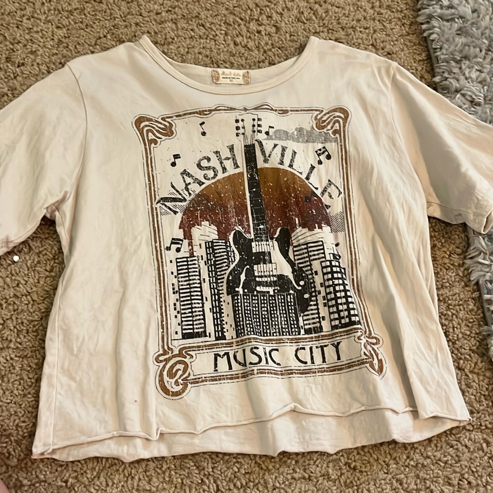 Cropped tee!